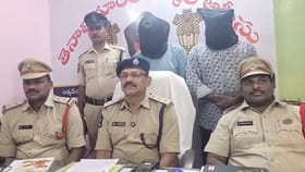 ఎంతకు తెగించార్రా.. మఫ్టీ పోలీసుల పేరుతో రైతుల నిలువుదోపిడీ..