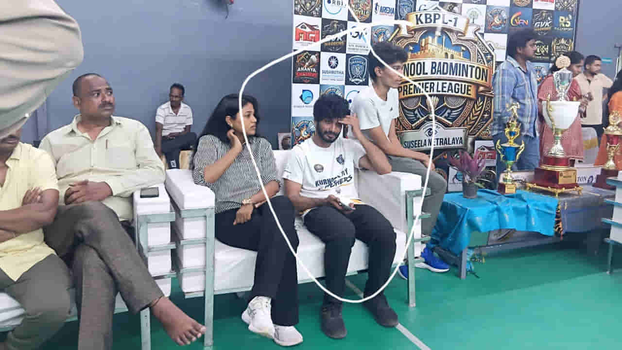 Andhra Pradesh: బ్యాడ్మింటన్ ఫైనల్ మ్యాచ్లో ఓటమి.. ఏకంగా తుపాకీతో కాల్పులు.. అసలేం జరిగిందంటే..?