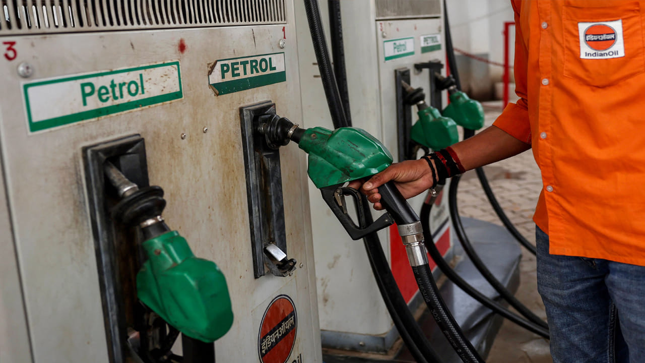 Fuel Prices: పెట్రోల్, డీజిల్ ధరలపై బిగ్ అప్డేట్.. రాబోయే 10 రోజుల్లో పరిస్థితి మారబోతోందా?