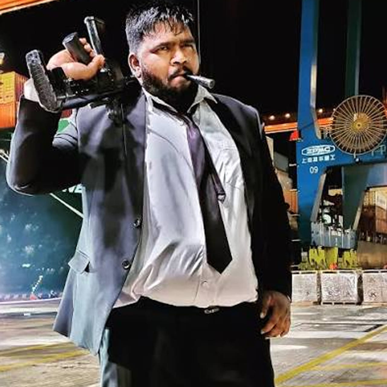 చిత్రపరిశ్రమలో కష్టాల్లో ఉన్నవారిని ఆదుకోవడంలోనూ, తోటి కళాకారులకు అండగా నిలవడంలోనూ ఆంధ్రప్రదేశ్ ఉపముఖ్యమంత్రి, పవన్ కళ్యాణ్ ఎప్పుడూ ముందుంటారు. తాజాగా 'గబ్బర్ సింగ్' సినిమా ద్వారా విశేష ప్రజాదరణ పొందిన నటుడు రమేష్ (గబ్బర్ సింగ్ రమేష్) తీవ్ర ఆరోగ్య సమస్యలతో బాధపడుతుండటంతో పవన్ కళ్యాణ్ స్పందించారు.
