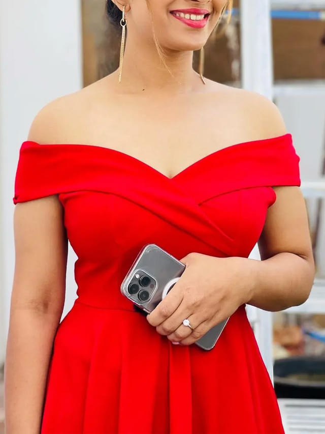 ప్రేమ పేరుతో మోసం చేసి.. వాడుకొని వదిలేశాడు.. బిగ్ బాస్ బ్యూటీ..