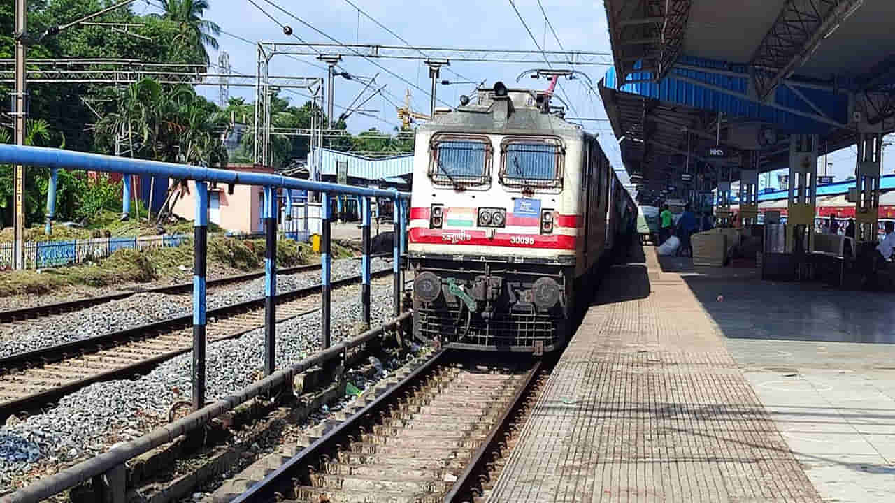 Indian Railways: దేశంలో ఒక్క చోట కూడా ఆగకుండా 70 స్టేషన్ల మీదుగా వెళ్లే ఏకైక రైలు గురించి మీకు తెలుసా?