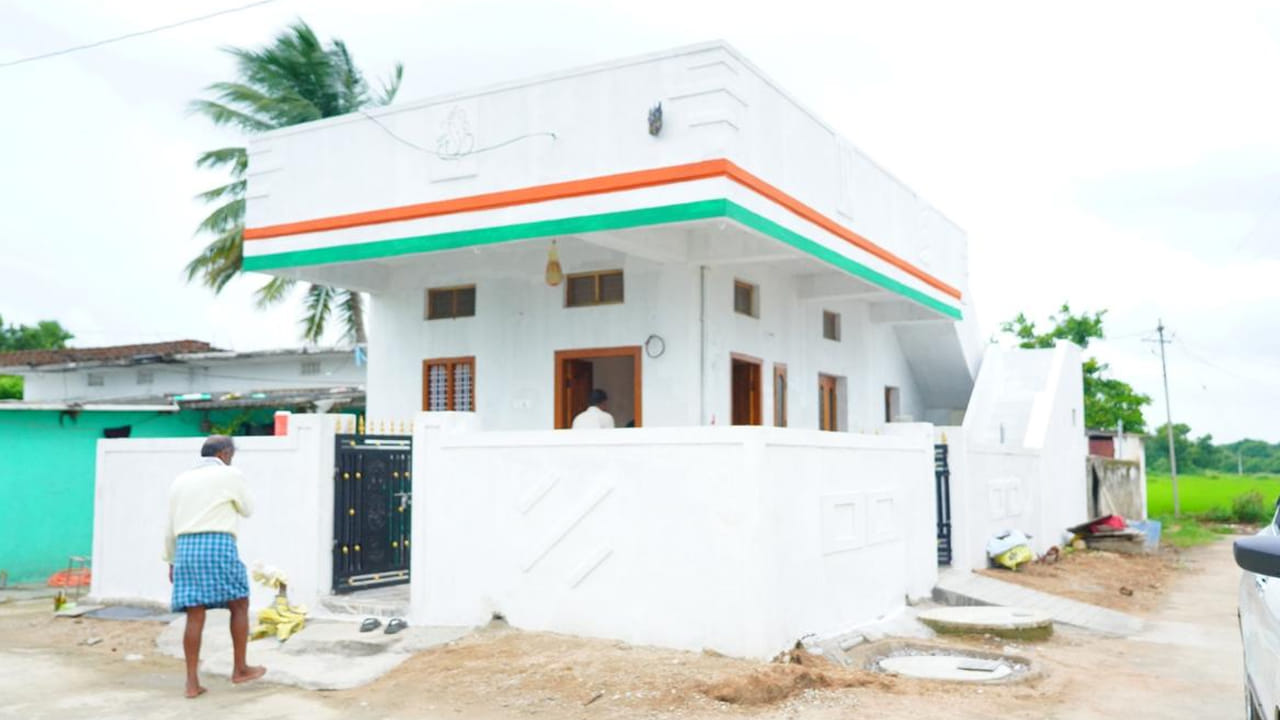 Hyderabad: గ్రేటర్ హైదరాబాద్ పరిధిలో ఇందిరమ్మ ఇళ్ల నిర్మాణం.. 7 చోట్ల స్థలాలు గుర్తింపు..!