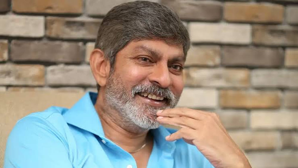 Jagapathi Babu: ఇండస్ట్రీలో ఆ హీరో నా బెస్ట్ ఫ్రెండ్.. అప్పుల్లో ఉంటే తన పొలం అమ్మి తీరుస్తా అన్నాడు.. జగపతి బాబు..