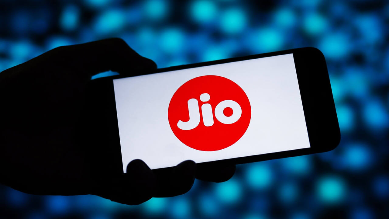 Jio New Plan: రిలయన్స్ జియో అదిరిపోయే ప్లాన్.. కేవలం రూ.55తో రీఛార్జ్ చేసుకుంటే 150 ఛానల్స్ ఫ్రీ..