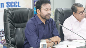 సింగరేణి కార్మికుల యూనిఫాంలో కిషన్ రెడ్డి సందడి..
