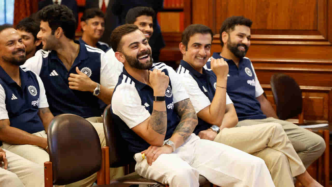 లండన్లోని హైకమిషన్ ఆఫీస్కు టీమిండియా.. కోహ్లీ, గంభీర్ మధ్య ఆసక్తికర సీన్