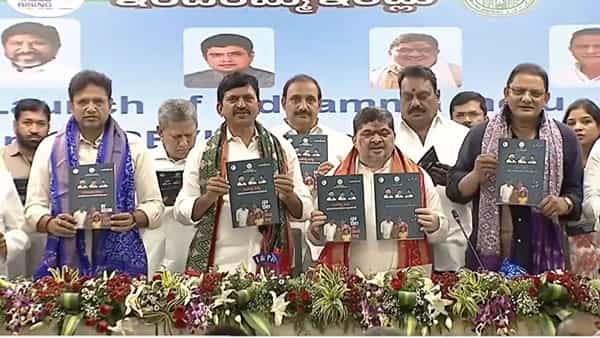 సొంతింటి కోసం ఎదురుచూసే వారికి గుడ్న్యూస్.. కొత్తగా మరిన్ని ఇందిరమ్మ ఇళ్లు.. మీకు రావాలంటే ఇలా చేయండి