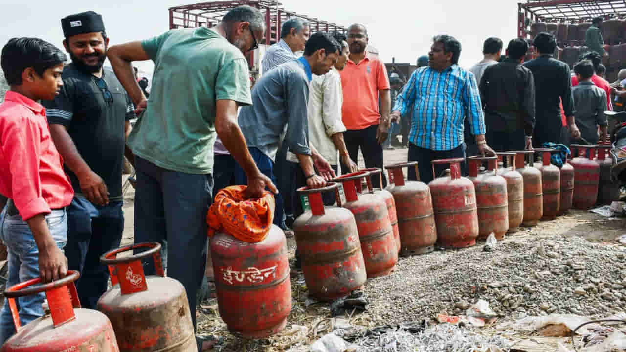 LPG Cylinder: ఇకపై సిలిండర్ల కొరత ఉండదు.. కేంద్రం కీలక నిర్ణయం..!