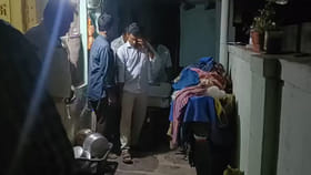 దారుణం.. కన్న కొడుకును కత్తెరతో పొడిచి హత్య చేసిన తల్లి