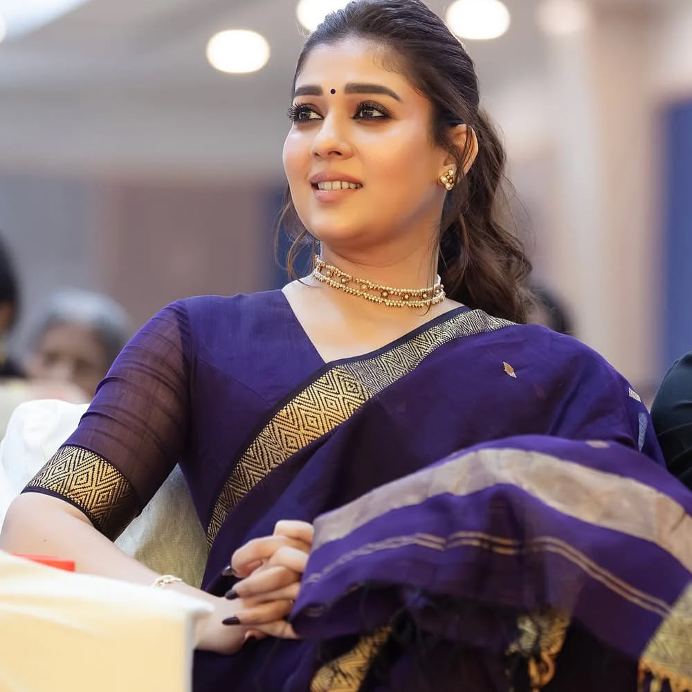 రీసెంట్ గా మెగాస్టార్ చిరంజీవి హీరోగా నటించిన మన శంకర వరప్రసాద్ గారు సినిమాతో బ్లాక్ బస్టర్ హిట్ తన ఖాతాలో వేసుకుంది. ఈ హిట్ తో నయన్ పేరు మరోసారి టాలీవుడ్ లో మారుమ్రోగుతుంది. అనిల్ రావిపూడి దర్శకత్వంలో తెరకెక్కిన ఈ సినిమా సూపర్ హిట్ అందుకుంది. ప్రస్తుతం నయన్ ఒక్కో సినిమాకు రూ.25 నుంచి రూ.30 కోట్లు పారితోషకం తీసుకుంటుందని తెలుస్తుంది..