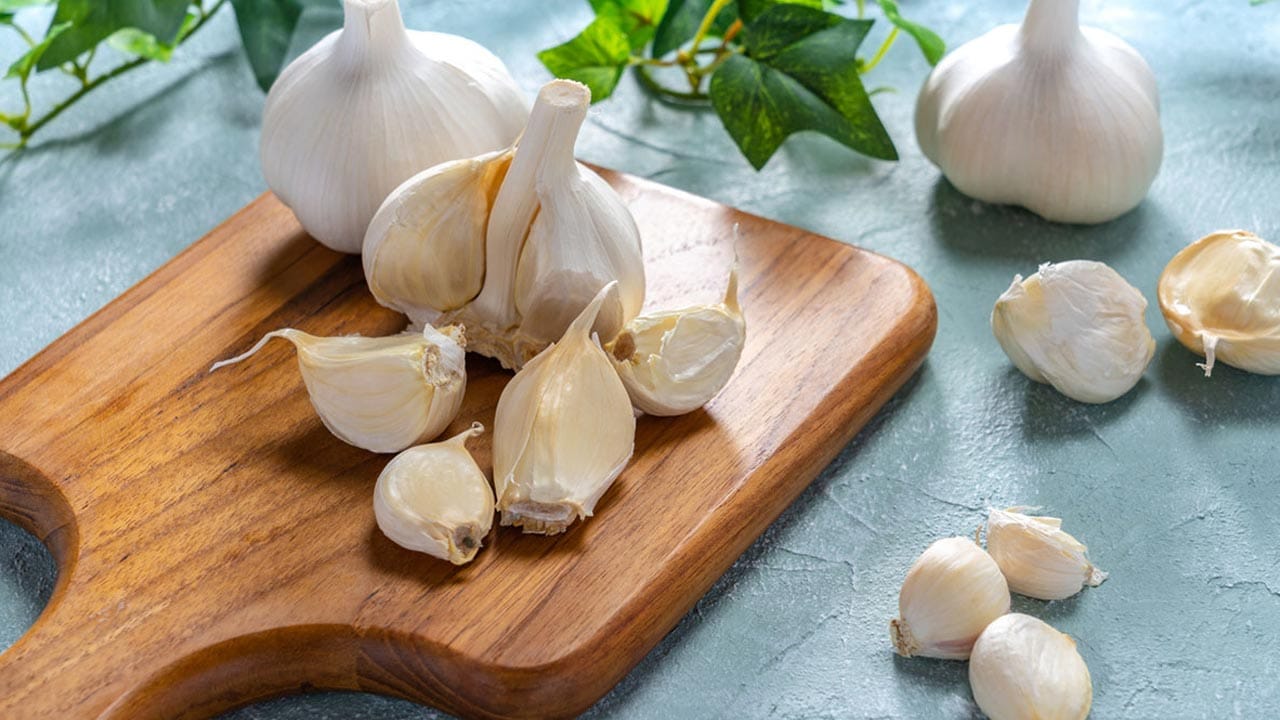Raw Garlic Benefits