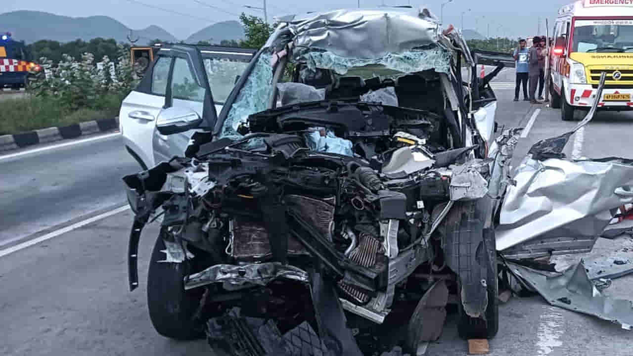 Vizag: రెప్పపాటులోనే ఘోరం.. ఆ కుటుంబాల్లో తీవ్ర విషాదం..