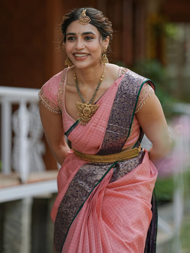 వయ్యారాలతో సెగలు రేపుతున్న సప్తమి గౌడ.. లేటెస్ట్ పిక్స్ వైరల్