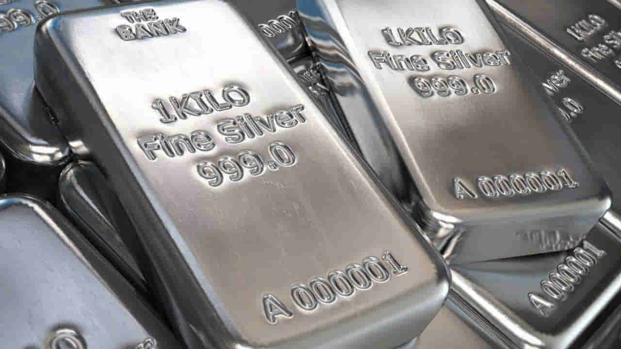 Silver Price: ఆల్టైమ్ రికార్డ్ ధరతో పోలిస్తే వెండి రూ.2 లక్షలు తక్కువ! ఇప్పుడు కొంటే..