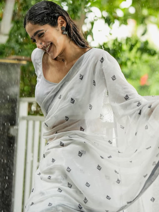 సినిమాలన్నీ హిట్టు.. అయినా ఈ అందాన్ని పట్టించుకొని టాలీవుడ్..
