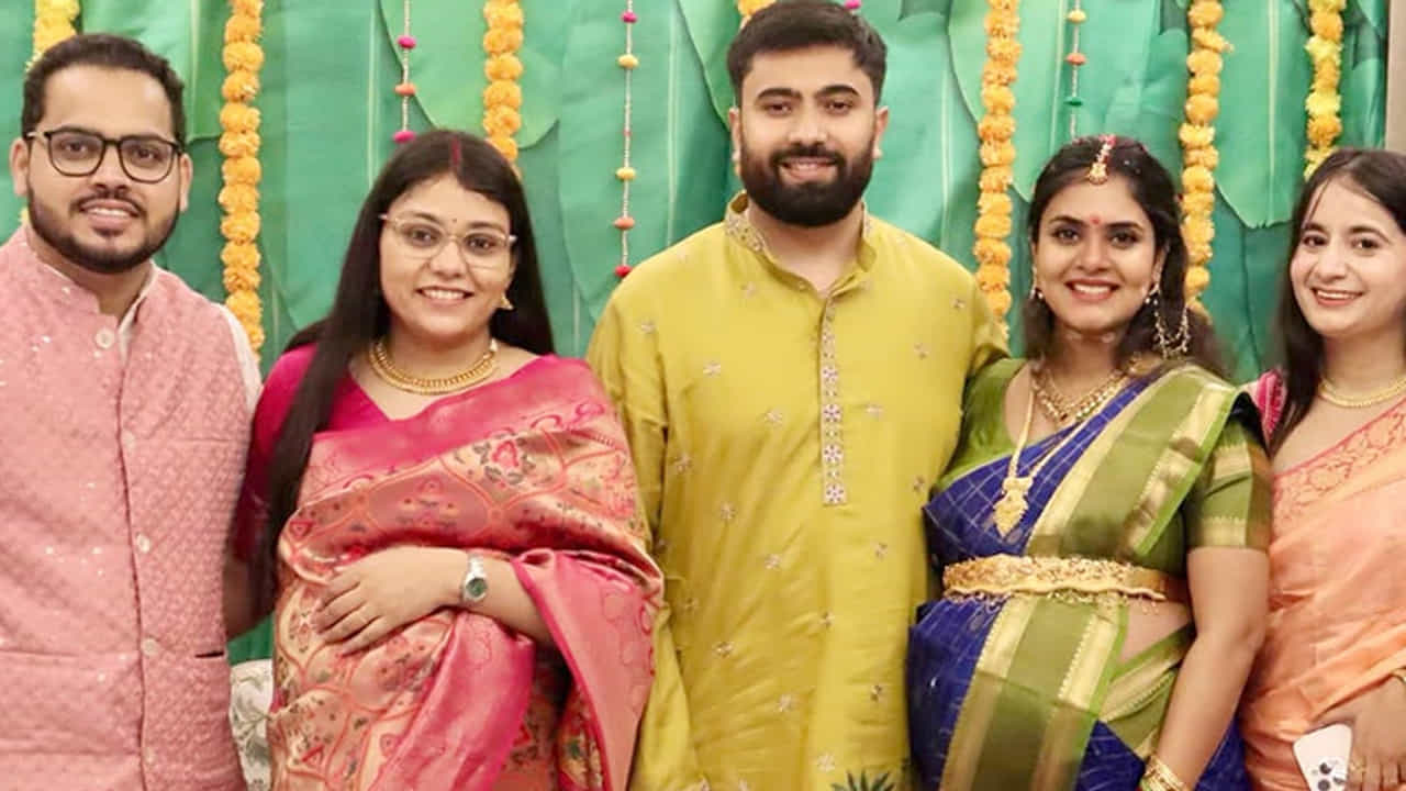  వన్ ఫిల్మ్ వండర్ లా కేవలం ఒకే ఒక్క తెలుగు సినిమానే చేసిన ఈ హీరోయిన్ పేరు సుకృతి అంబటి. 2015లో రిలీజైన కేరింత సినిమాలో తన క్యూట్ యాక్టింగ్ తో అందరి దృష్టిని ఆకర్షించిందీ అందాల తార. సినిమా కూడా సూపర్ హిట్ గా నిలిచింది. దీంతో ఈ ముద్దుగుమ్మ మరిన్ని సినిమాలు చేస్తుందనుకున్నారు. కానీ అదేమీ జరగలేదు.

