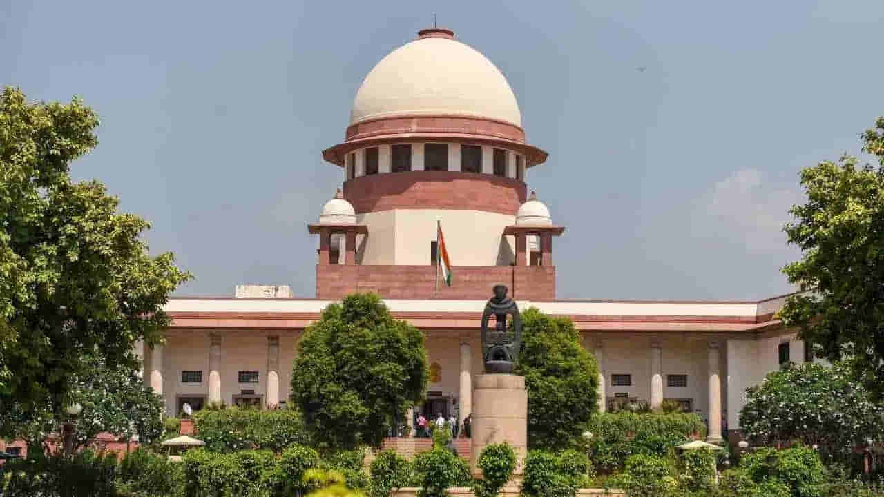 Supreme Court: బూతులు తిడితే అది అశ్లీలత కాదు.. సుప్రీం కోర్టు సంచలన తీర్పు..