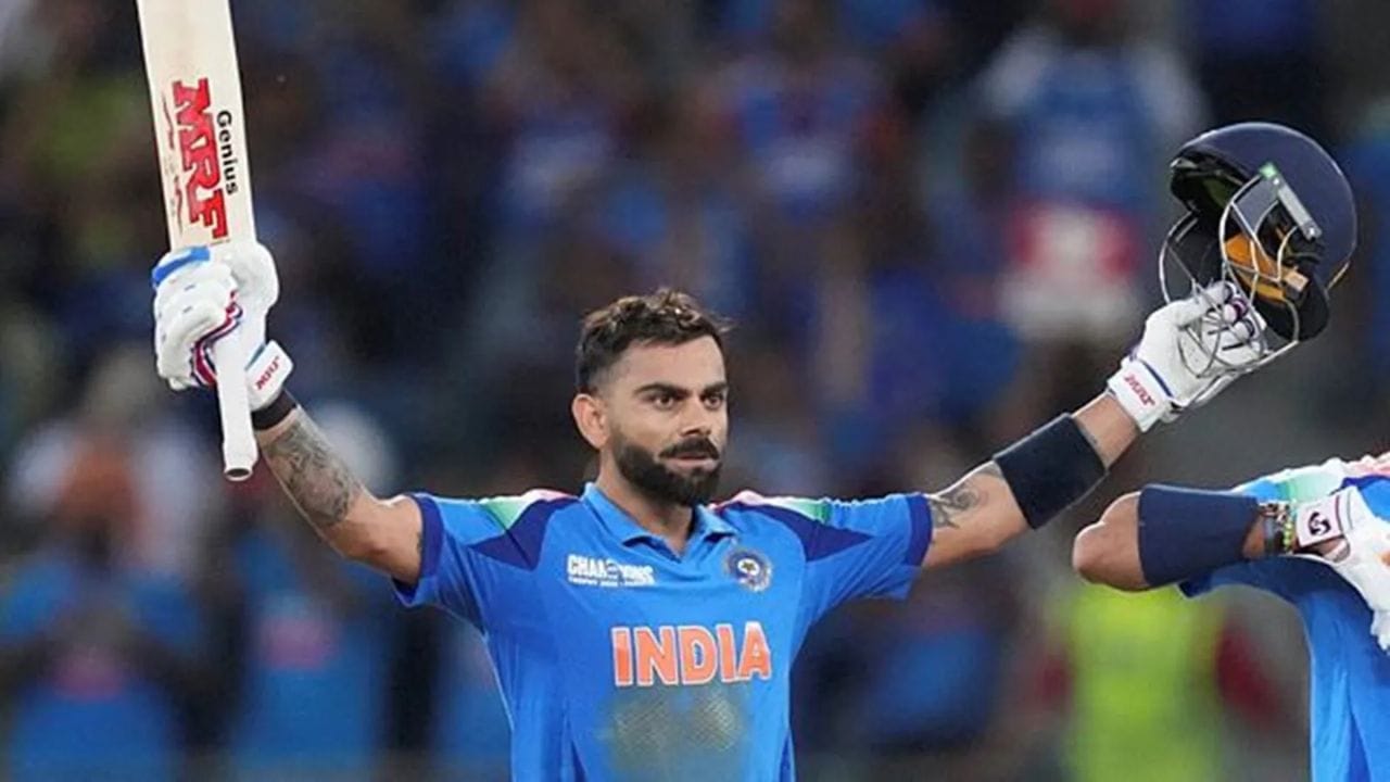 అంతేకాదు, ఒకే ఐపీఎల్ సీజన్లో నాలుగు అద్భుతమైన సెంచరీలు బాదిన ఏకైక బ్యాటర్గా చరిత్ర సృష్టించాడు. టీ20 ఫార్మాట్లో ఒకే సీజన్లో దాదాపు వెయ్యి పరుగుల మైలురాయిని తాకడం, నాలుగు శతకాలు నమోదు చేయడం అనేది ఇప్పటికైనా, ఎప్పటికైనా ఏ ఇతర ఆటగాడికైనా కలగానే మిగిలిపోయేలా ఉంది.