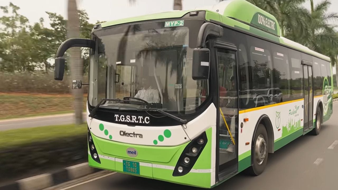 Pushpak AC Bus: ఆ రూట్‌లో వెళ్లే ప్రయాణికులకు సూపర్ గుడ్‌న్యూస్.. ఏసీ బస్సులో ఉచిత ప్రయాణం!
