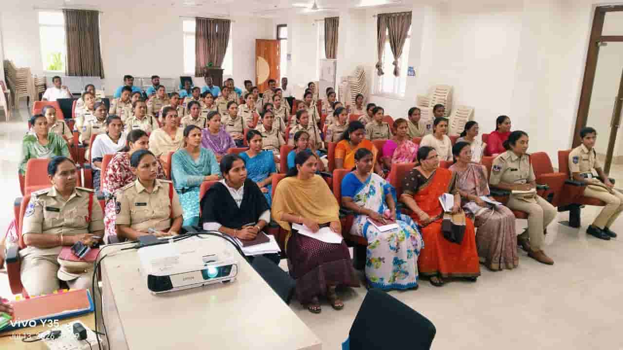 Telangana: ఖాకీలో కన్నతల్లి ప్రేమ.. పోలీసుల సరికొత్త ప్రయోగం.. అసలు మ్యాటరేంటంటే?
