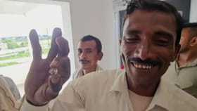మట్టిలో మెరిసిన అదృష్టం.. రాత్రికి రాత్రే మారిపోయిన కూలీల బతుకులు
