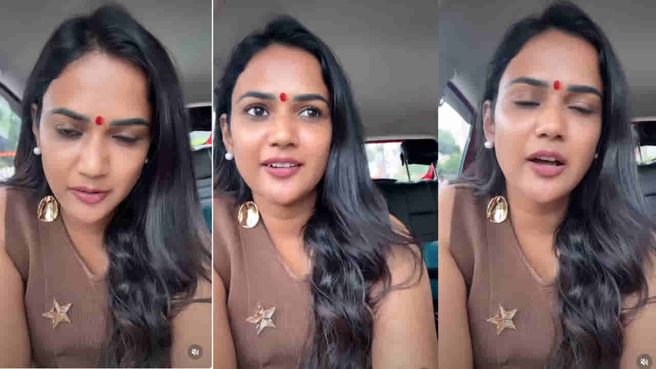దౌర్జన్యంగా డబ్బులు డిమాండ్ చేయడం కరెక్ట్ కాదు.. హిజ్రాల తీరుపై అరియానా అసహనం