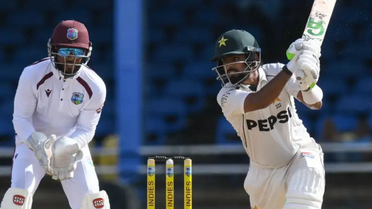 PAK vs WI: బాబర్ అజామ్ సరికొత్త రికార్డ్.. ఆ దిగ్గజాన్ని వెనక్కి నెట్టిన పాక్ కెప్టెన్..!