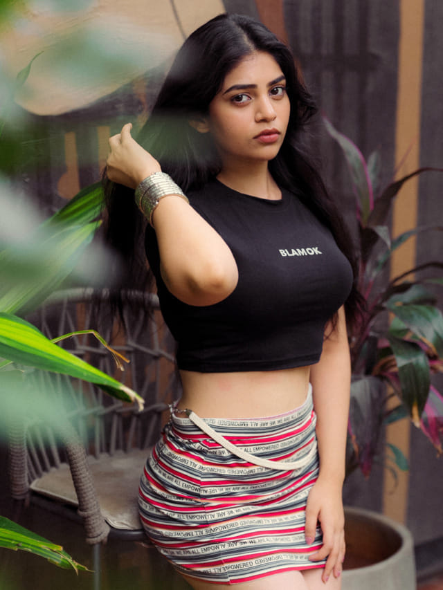 హాట్ బాంబ్ లా మారిన మాసూడ బ్యూటీ.. షేక్ చేస్తున్న బాంధవి శ్రీధర్ పిక్స్