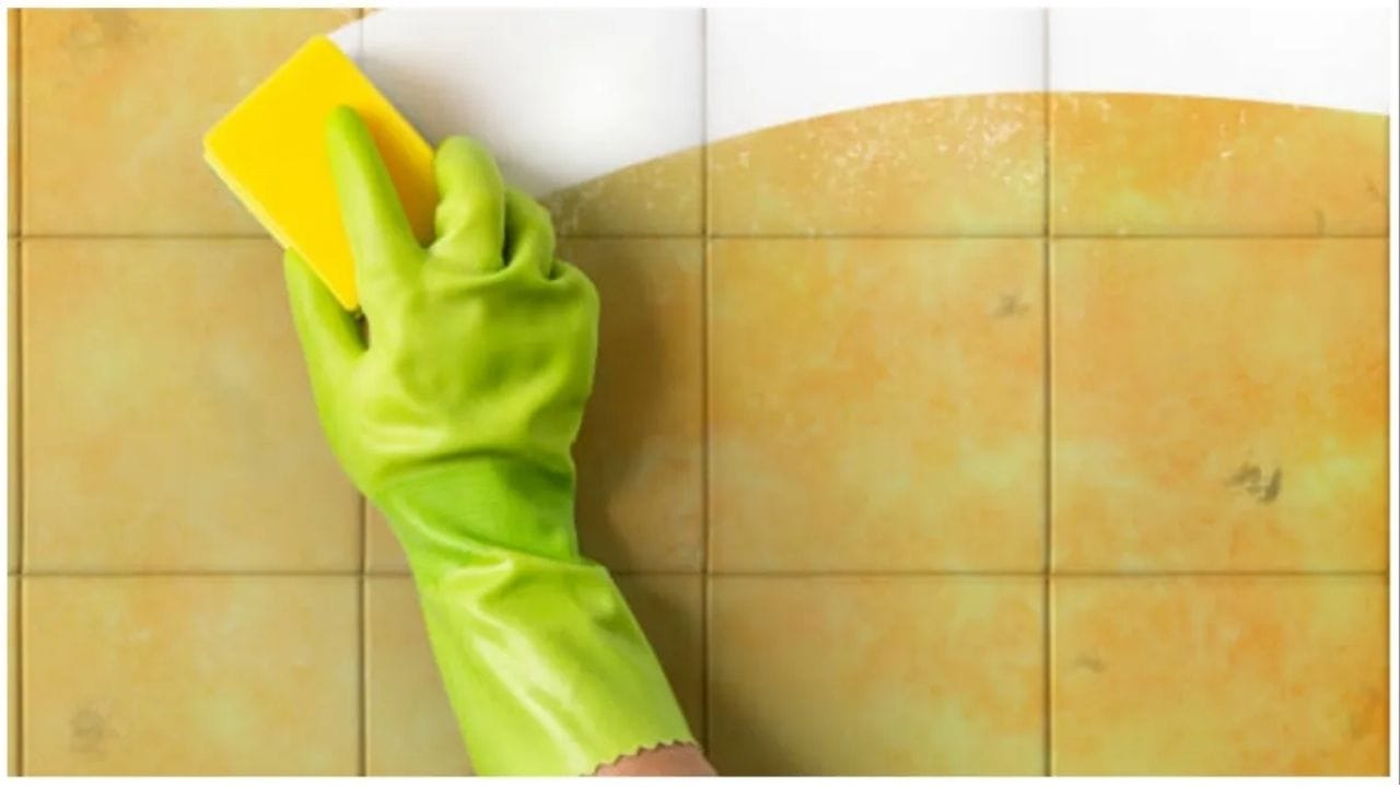 Bathroom Tiles Cleaning
