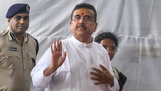 గాల్లో ఉండగానే హైటెన్షన్.. సీఎం హెలికాప్టర్ ఎమర్జెన్సీ ల్యాండింగ్! రెప్పపాటులో తప్పిన ముప్పు!