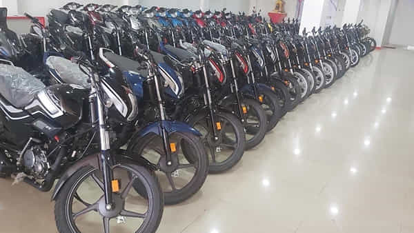 Best Bike: భారతదేశంలో అత్యధికంగా అమ్ముడవుతున్న బైక్ ఏదో తెలుసా..? మరోసారి అగ్రస్థానంలో..!
