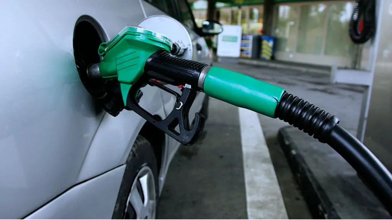 Best Time To Fill Petrol In Vehicle (1)