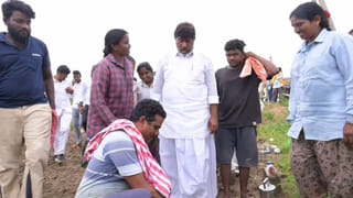 పొలం గట్టున డిప్యూటీ సీఎం.. కూలీలతో ఆత్మీయ పలకరింపు..