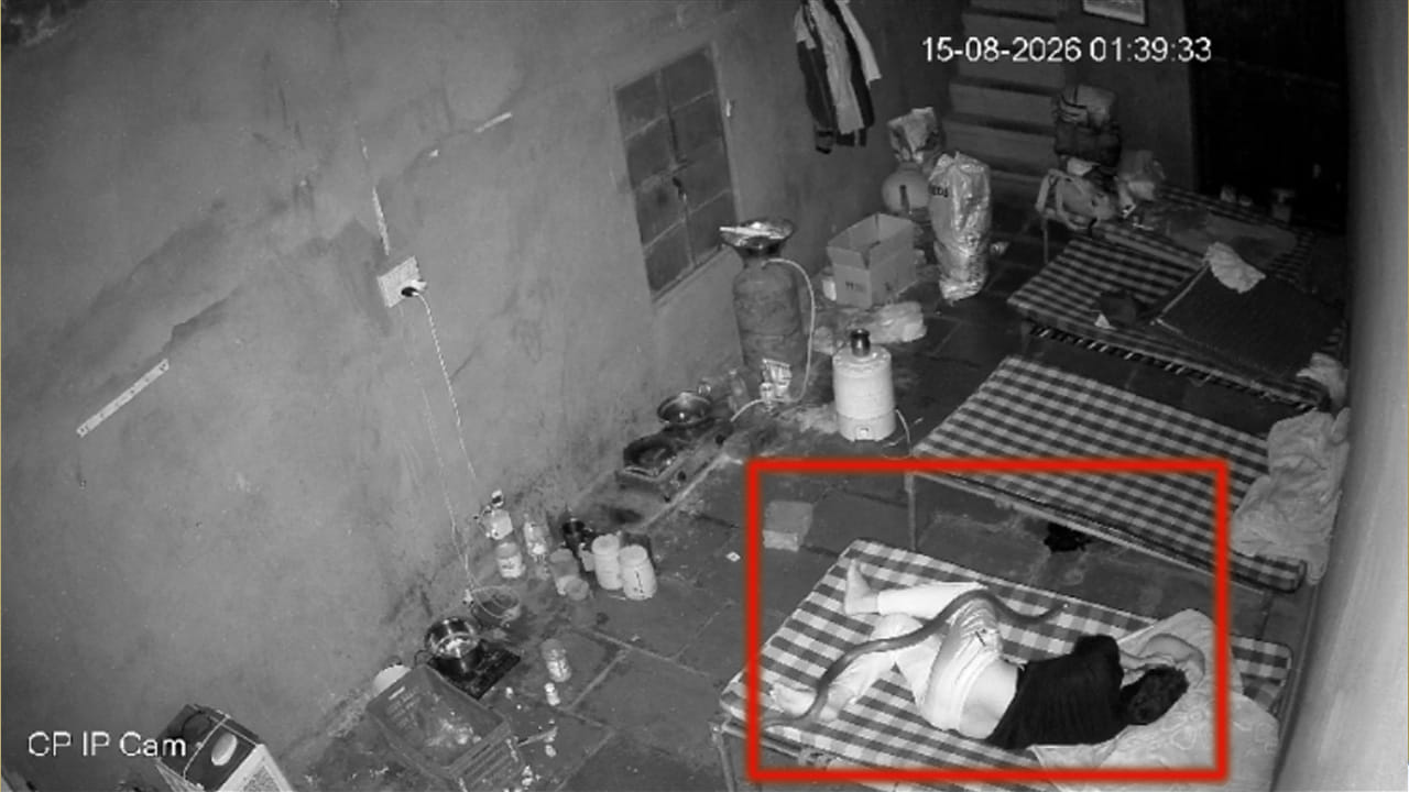 Viral Video: హారర్ సినిమాను మించిన సీన్.. చూస్తే వెన్నులో వణుకు పుట్టాల్సిందే..!