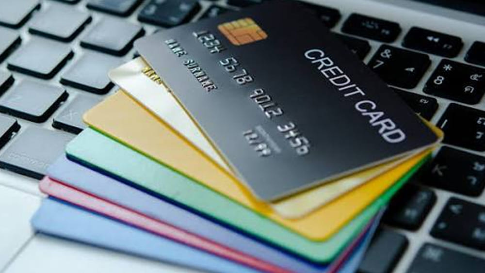 Credit Card: క్రెడిట్ కార్డు ఉండి యాక్టివేట్ చేసుకోకపోతే యాన్యువల్ ఫీజు చెల్లించాల్సిందేనా..? బ్యాంకింగ్ రూల్స్ ఇవే..