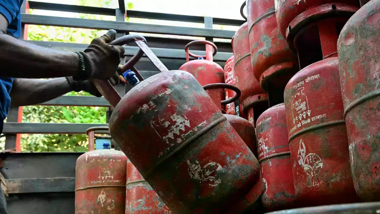 Gas Cylinder 2