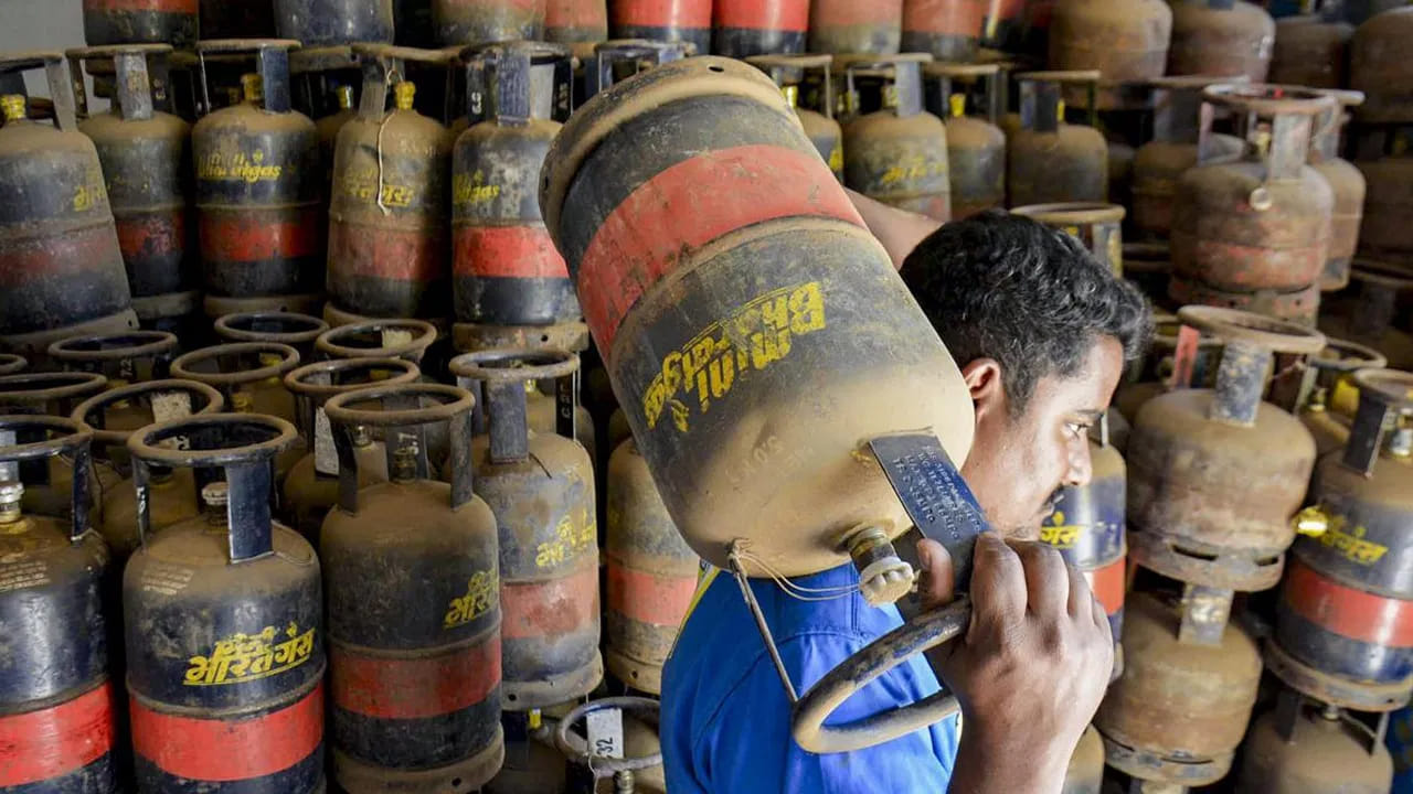 Gas Cylinder: బుక్ చేసిన 4 గంటల్లోనే ఇంటికి గ్యాస్ సిలిండర్.. ఇక నుంచి రోజుల పాటు వేచి ఉండక్కర్లేదు.. టెన్షన్ తీరినట్లే..