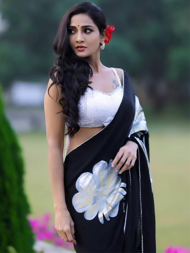 కార్తీక దీపం 2లో జ్యోత్స్న రెమ్యునరేషన్ ఎంతో తెలుసా.. ?