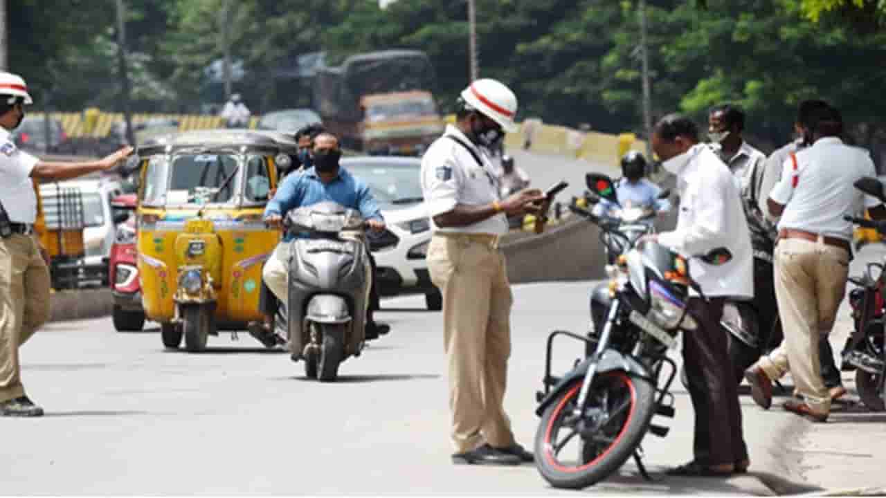Hyderabad: వాహనదారులకు బిగ్ అలర్ట్.. ఇకపై అలా చేస్తే కేసులే.. ట్రాఫిక్ పోలీసుల ప్రత్యేక డ్రైవ్!