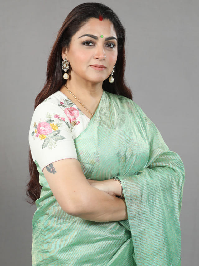 ఆ స్టార్ట్ హీరో సినిమా కోసం తండ్రితోనే గొడవపడిన ఖుష్బూ!