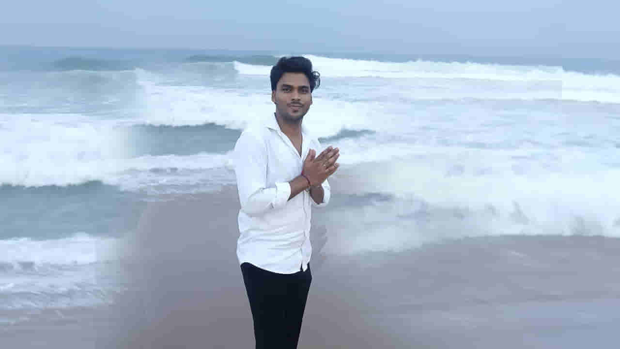 రాఖీ పండుగ కోసం వచ్చి కానరాని లోకాలకు.. అందరూ చూస్తుండగానే.. కమ్మేసిన రాకాసి అల..!
