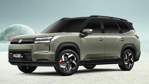 MG Motors: 1,100 కి.మీ రేంజ్తో కొత్త హైబ్రిడ్ SUV.. ఎంజీ నుంచి పవర్ఫుల్ కారు.. ధర ఎంతంటే..!