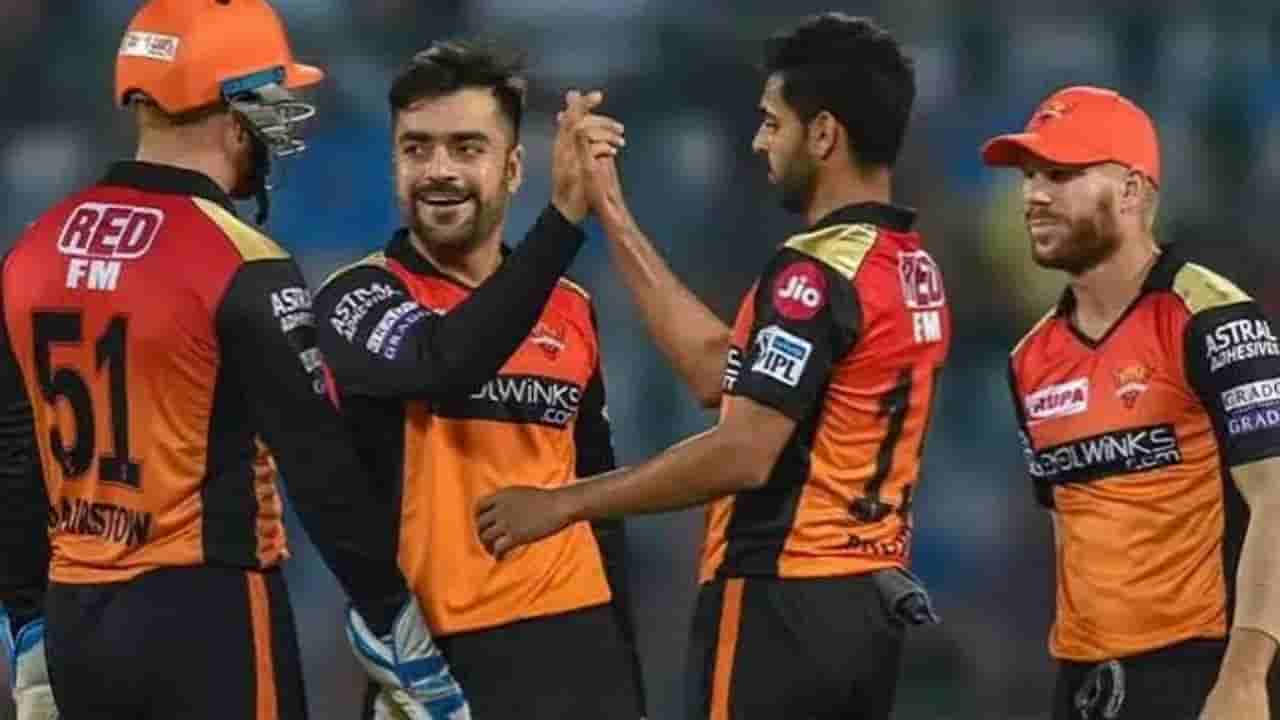 పొట్టి ఫార్మాట్లో దండుపాళ్యం బ్యాచ్ వీళ్లే.. క్రీజులోకి రావాలంటేనే బ్యాటర్లకు గజ్జుమంటది..!