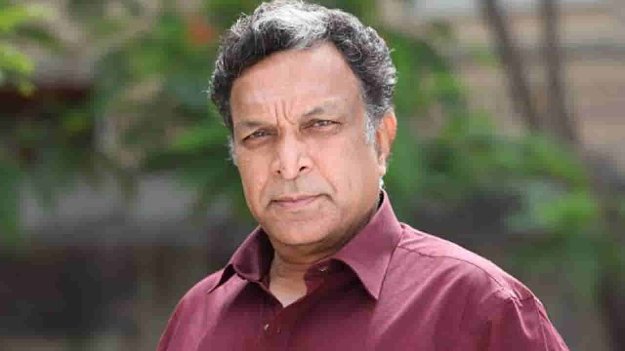 డబ్బుల కోసం హోటల్లో వెయిటర్గా పనిచేశా.. చిరంజీవి, రజినీకాంత్ నా క్లాస్ మేట్స్.. టాలీవుడ్ నటుడు..