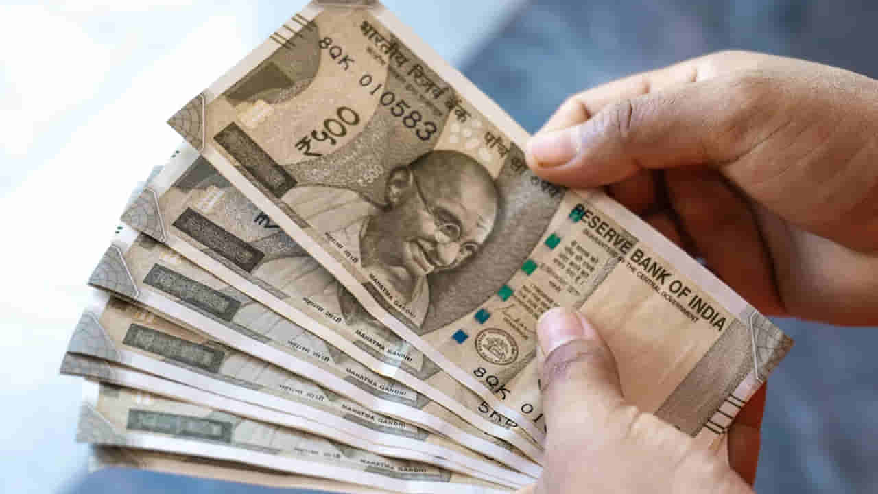 Personal Finance: అత్యవసర సమయంలో లోన్ తీసుకోవాలా? లేదా SIPని ఆపేయాలా?