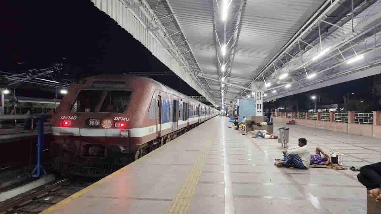Indian Railways: మారిన రైల్వే రూల్స్.. ఈ పొరపాట్లు చేస్తే జరిమానా పది రేట్లు పెంపు.. జైలు శిక్ష..!