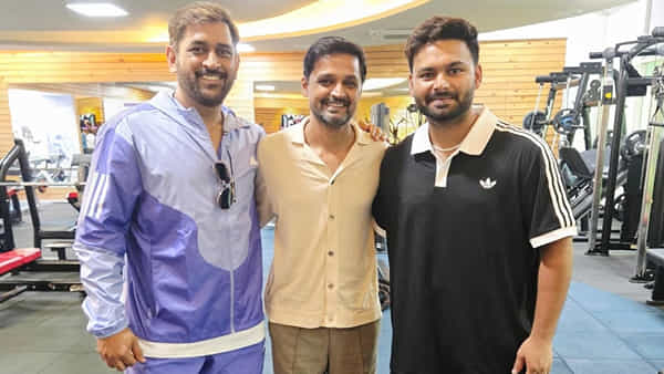 ధోనీ ట్రైనింగ్.. లంకపై వేటకు సిద్ధమవుతున్న పంత్.. జిమ్లో ఫినిషర్ల రచ్చ.. పిక్స్ వైరల్..