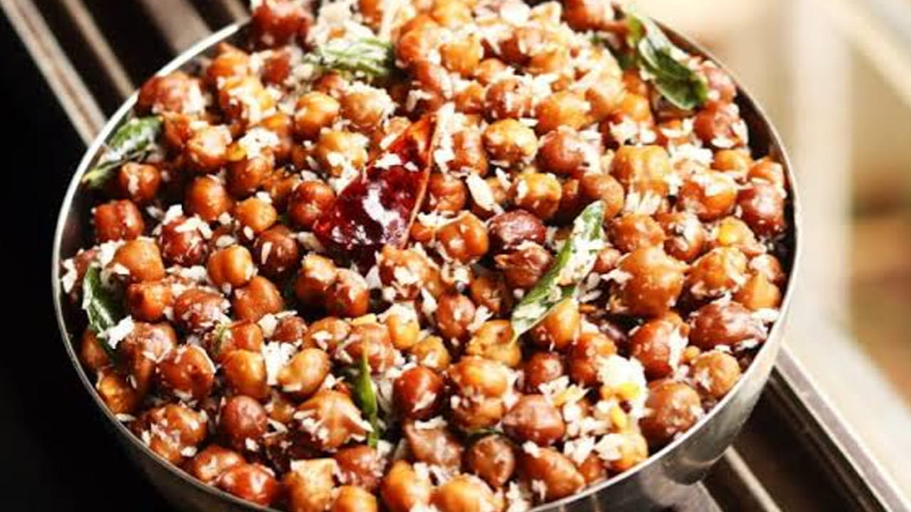 ఈ నల్ల శెనగలు ఎక్కడైనా దొరుకుతాయి. వారంలో రెండు సార్లు తింటే చాలు.(నోట్ : ఇందులోని అంశాలు కేవలం అవగాహన కోసం మాత్రమే. నిపుణులు అందించిన సమాచారం ప్రకారం ఇక్కడ తెలియజేయడమైనది. ఆరోగ్యరీత్యా ఎలాంటి సమస్యలు ఉన్నానేరుగా వైద్య నిపుణులను సంప్రదించడం మంచిది)