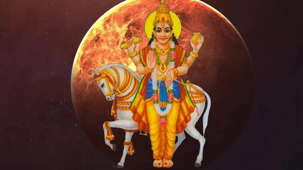  ప్రేమకు, సంపదకు, సౌందర్యానికి కారకుడైన శుక్ర గ్రహం ఆగస్టు 25 మధ్యాహ్నం12: 55 గంటలకు కుజుడికి సంబంధించిన  నక్షత్రంలోకి సంచారం చేయనుంది. ఇది పన్నెండు రాశులపై ప్రభావం చూపగా నాలుగు రాశుల వారికి మాత్రం అద్భుతమైన ప్రయోజనాలు చేకూర్చనుంది. ఇంతకీ  ఆ రాశులు ఏవి అంటే.